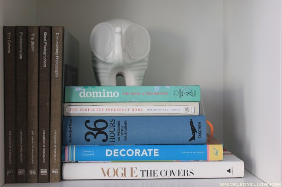 How to Style a Bookshelf 